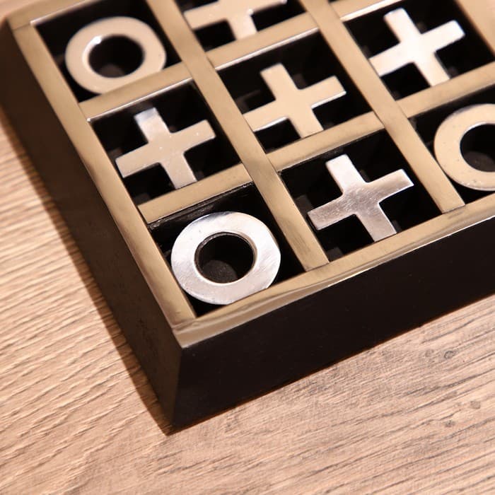 Игра настольная «Крестики-нолики», 13×13 см, манговое дерево, сталь