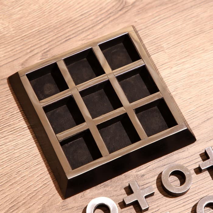 Игра настольная «Крестики-нолики», 13×13 см, манговое дерево, сталь