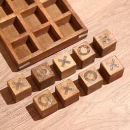 Игра настольная «Крестики-нолики», 17×17 см, манговое дерево, сталь