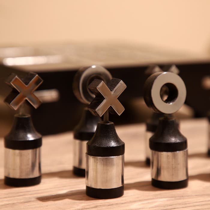 Игра настольная «Крестики-нолики», 20×20 см, манговое дерево, сталь