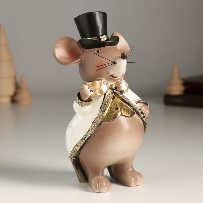 Фигурка полистоун «Мышонок в цилиндре и белом фраке», 8×8×16.5 см