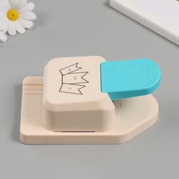 Дырокол фигурный 3 в1 рисунок 3.8/5/6.3 см «Флажок», 9×14.9×6.3 см