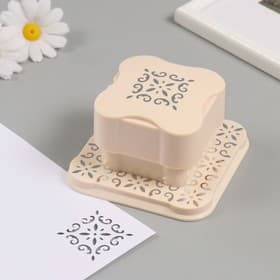 Дырокол фигурный рисунок 3.8×3.8 см «Снежинка» 6.1×6.1×4.1 см