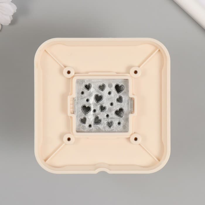 Дырокол фигурный рисунок 3.8×3.8 см «Россыпь сердец», 6.1×6.1×4.1 см