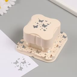 Дырокол фигурный рисунок 3.8×3.8 см «Бабочки», 6.1×6.1×4.1 см