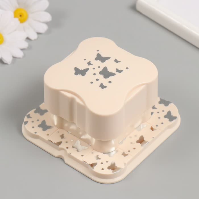 Дырокол фигурный рисунок 3.8×3.8 см «Бабочки», 6.1×6.1×4.1 см