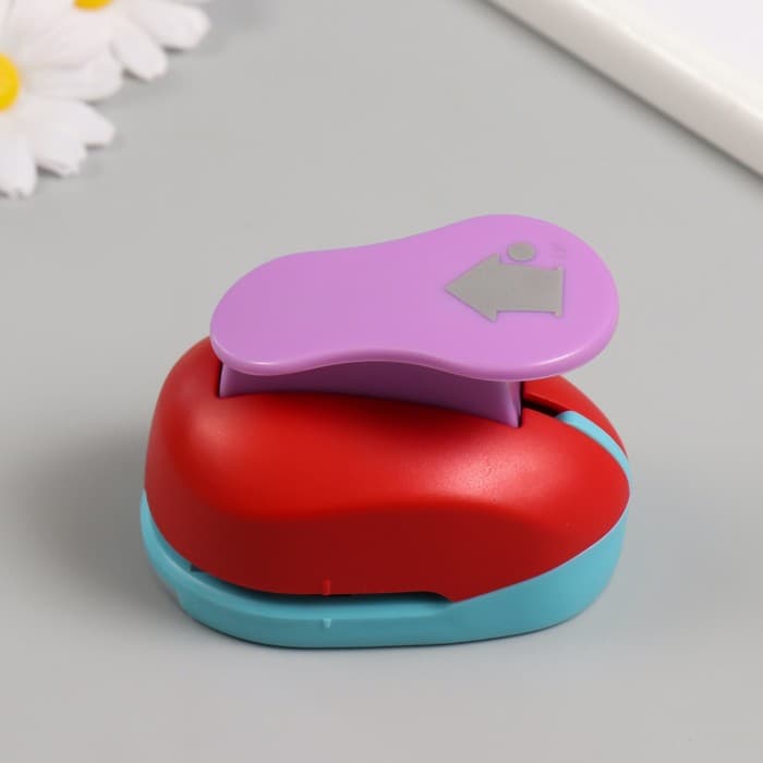 Дырокол фигурный рисунок 3.8×3.8 см «Дом», 7×5.2×9.2 см, МИКС