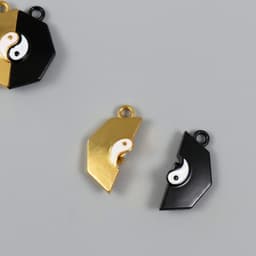 Замок магнитный металл «Инь-ян», чёрный и золотой, 2×2.2×0.5 см, (набор 2 половинки)