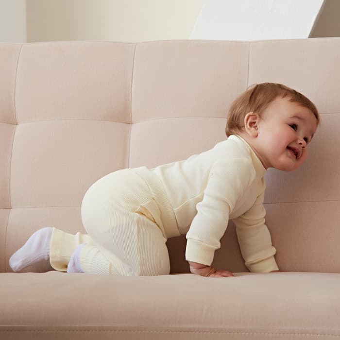 Брюки (клёш) для девочки MINAKU, рост 62-68 см, цвет айвори