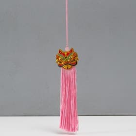 Подвеска текстиль, пластик «Китайский лев», розовая, 2×4×14 см