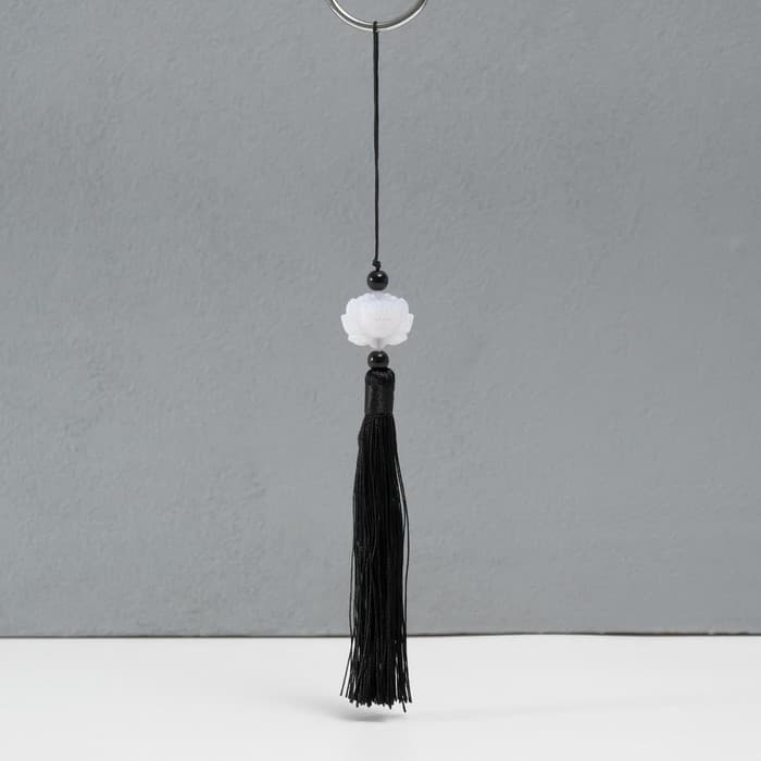 Подвеска текстиль, пластик «Кисть. Лотос», чёрная, 1.2×2.7×14.5 см