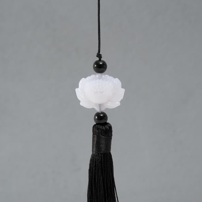 Подвеска текстиль, пластик «Кисть. Лотос», чёрная, 1.2×2.7×14.5 см