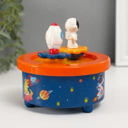 Сувенир музыкальный механический магнитный «Космические приключения», 12.2×12.2×11.5 см