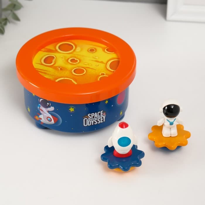 Сувенир музыкальный механический магнитный «Космические приключения», 12.2×12.2×11.5 см