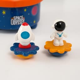 Сувенир музыкальный механический магнитный «Космические приключения», 12.2×12.2×11.5 см