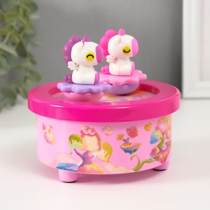 Сувенир музыкальный механический магнитный «Единороги», 12.2×12.2×11.5 см