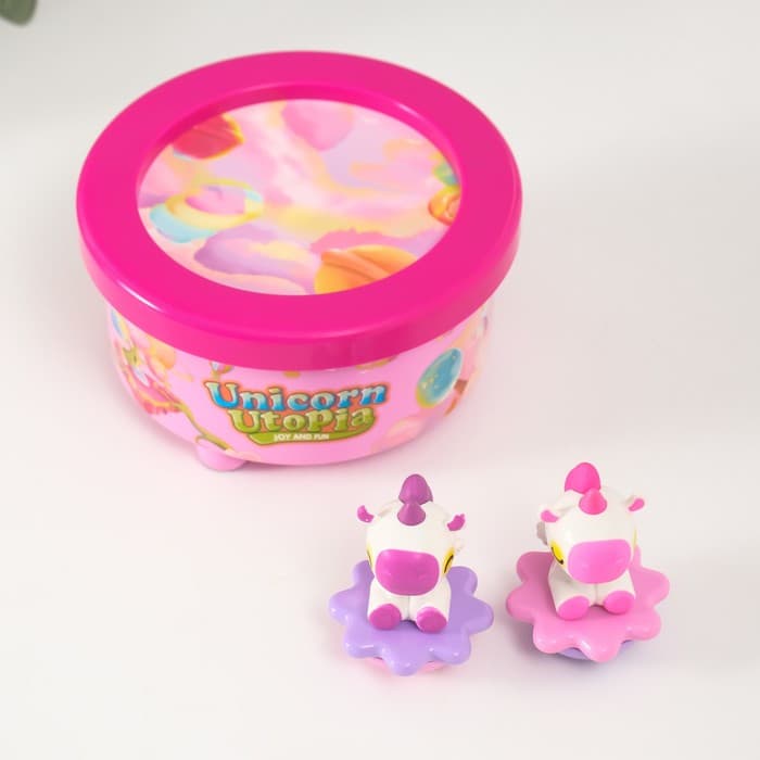 Сувенир музыкальный механический магнитный «Единороги», 12.2×12.2×11.5 см