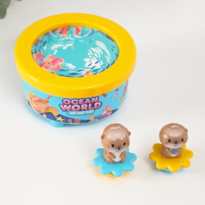 Сувенир музыкальный механический магнитный «Суслики», 12.2×12.2×11.5 см