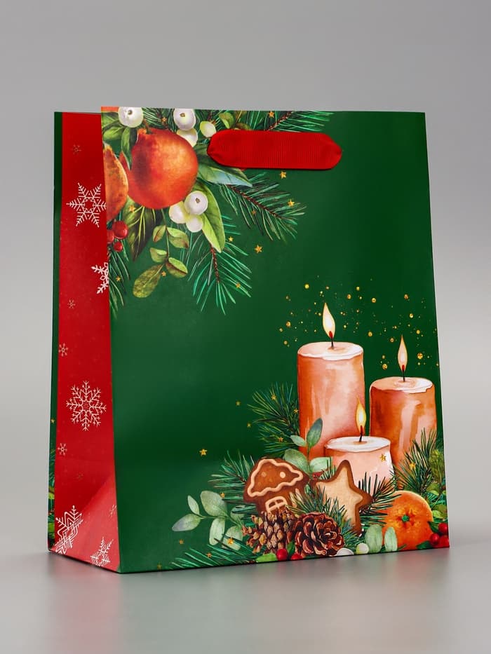 Пакет подарочный новогодний ламинированный с тиснением «Уют», люкс, 18×22.3×10 см