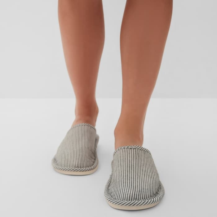 Тапочки женские закрытые LoveLife, размер 40-41, серые