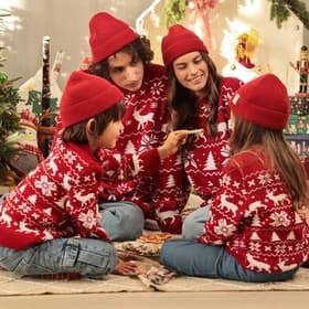 Джемпер детский новогодний вязаный KAFTAN: New Year с оленями, красный, размер 34 (122-128 см)