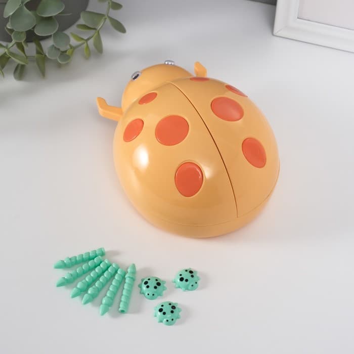 Шкатулка музыкальная механическая «Божья коровка», пластик, жёлтая, 12×15×8.5 см