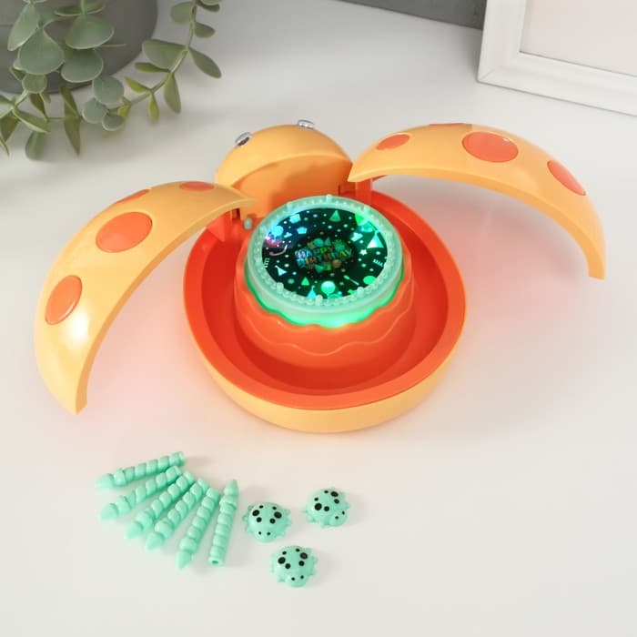 Шкатулка музыкальная механическая «Божья коровка», пластик, жёлтая, 12×15×8.5 см