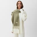 Шарф женский с кистями MIST, оливковый, размер 33×180 см