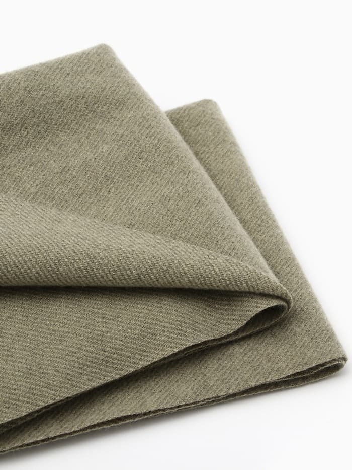 Шарф женский с кистями MIST, оливковый, размер 33×180 см