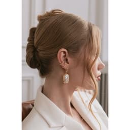 Серьги с жемчугом «Бусина» пленительность, цвет золото