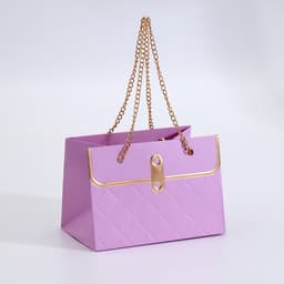 Пакет переноска для цветов, ручка цепь, «Сиреневый», с золотым тиснением, 15×10.5×10 см