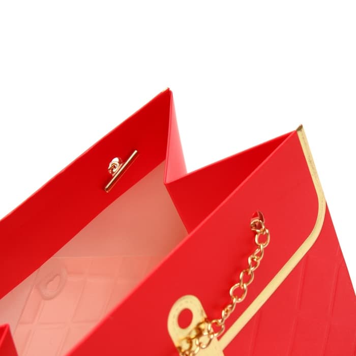 Пакет переноска для цветов, ручка цепь, «Красный», с золотым тиснением, 15×10.5×10 см