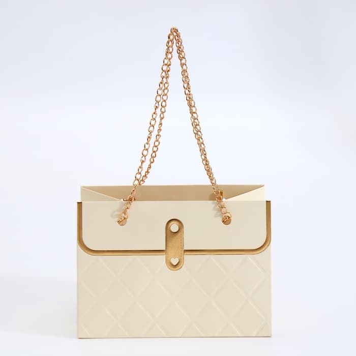 Пакет переноска для цветов, ручка цепь, «Кремовый», с золотым тиснением, 15×10.5×10 см