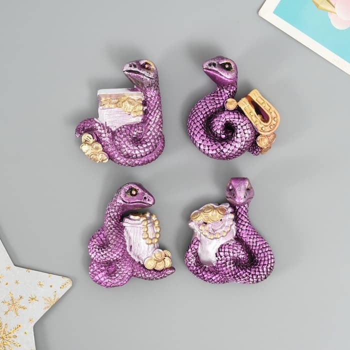 Магнит на холодильник «Змейка с богатством», полистоун, 6×1.5×5 см, МИКС