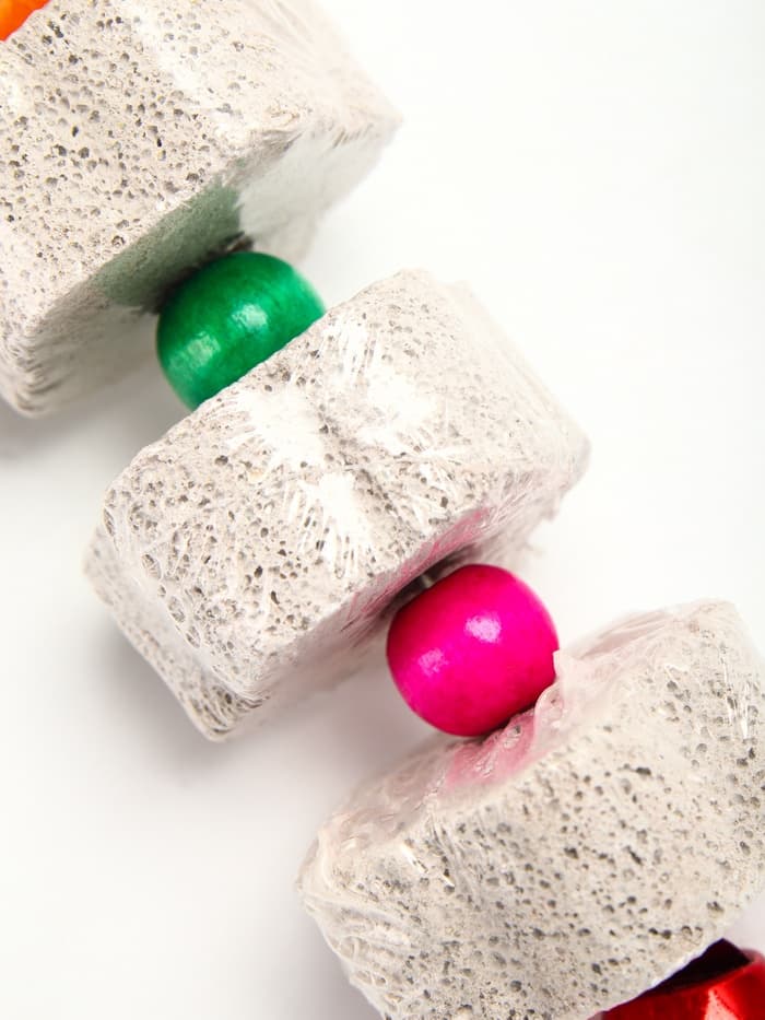 Точильные камни для птиц, с бусинами, 65 г