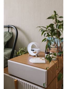 Портативная колонка - ночник G63, 15 Вт колонка, 15 W зарядка, 1800 мАч, подсветка, белая