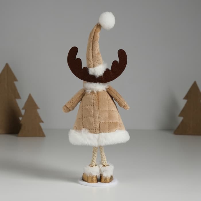 Фигурка «Олень в бежевой шубке», 6.5×8×20 см