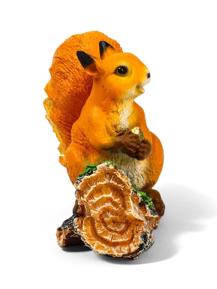 Садовая фигура из полистоуна «Белочка с орешком на пне», 25×12×23 см