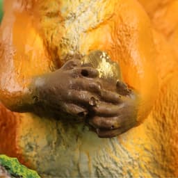 Садовая фигура из полистоуна «Белочка с орешком на пне», 25×12×23 см