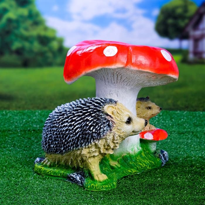 Садовая фигура из полистоуна «Гриб с двумя ежами», 30×26×30 см