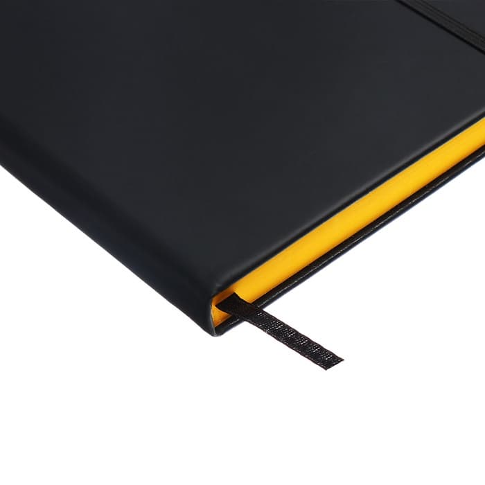 Ежедневник недатированный A5, 140 л, клетка, кожзам, на резинке, желтый срез, Черный