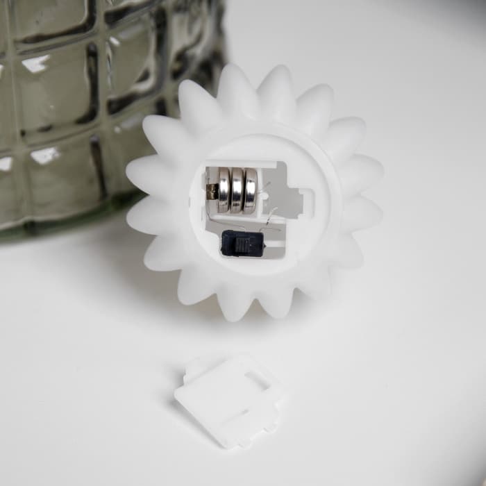 Светодиодная фигура «Свеча шарики» 6×6 см, от батареек AG13×3, свечение тёплое белое