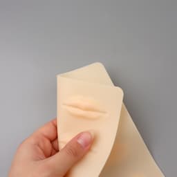 Искусственная кожа для тату и татуажа губ, 24.5×15 см, бежевая