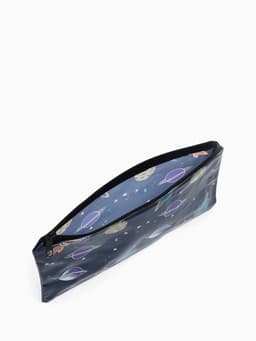 Косметичка-пенал на молнии, с рисунком Космос, чёрная