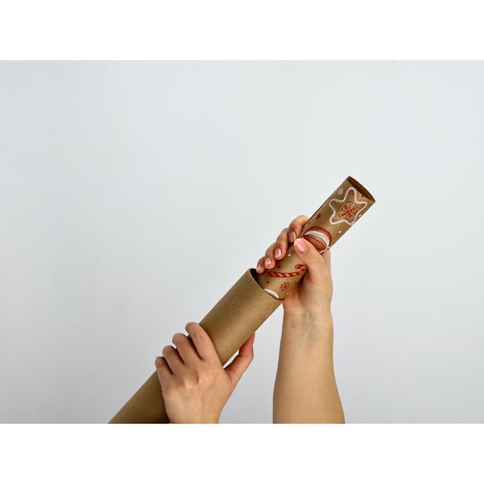 Бумага в тубусе крафтовая бурая в рулоне «С Новым годом», 0.68×7 м