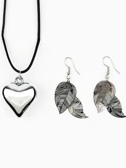 Серьги и чокер «Ты самая нежная и красивая», 9×10 см