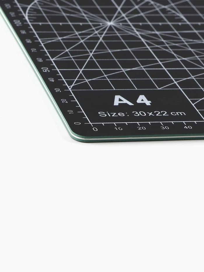 Мат для резки TEIRA, пятислойный, 30×22 см, А4, чёрный