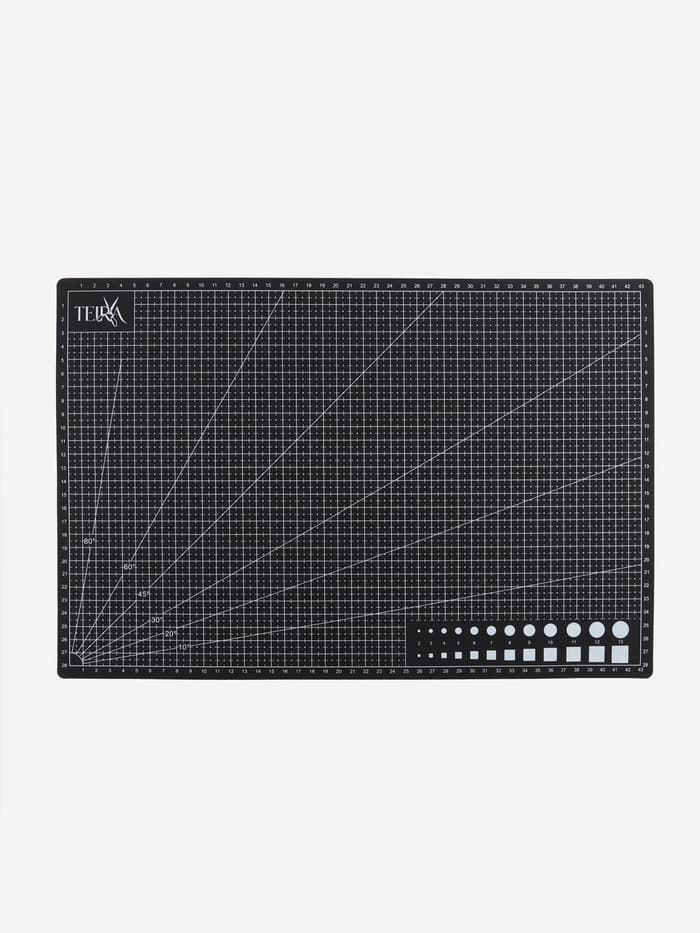 Мат для резки TEIRA, пятислойный, 30×45 см, А3, чёрный