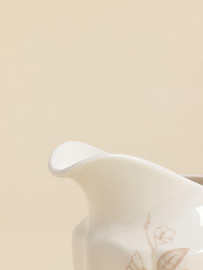 Молочник SL Home «Аманде», 350 мл, 14×8.7×12.5 см, фарфор, белый