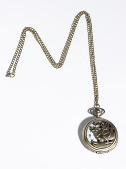 Часы карманные «Волки», кварцевые, цепочка l-40 см, d=4.5 см, золотистые